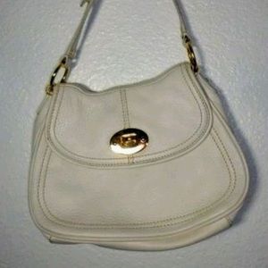 Chaps  DOUBLE-STITCHED SADDLE BAG PURSE